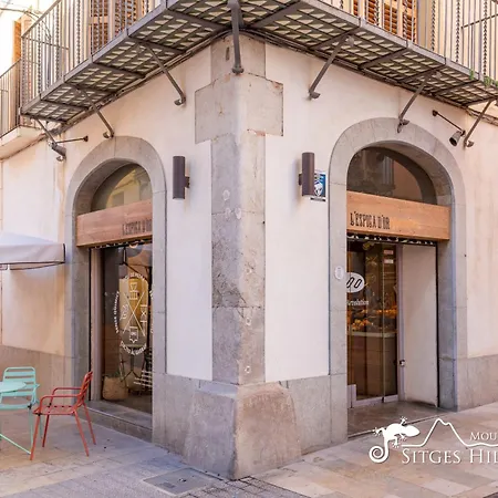 Apartment Chic In Heart Of Vilanova With Ac Vilanova i la Geltru
