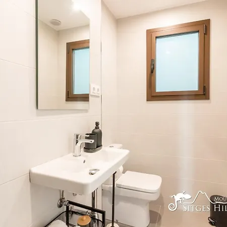 Apartment Chic In Heart Of Vilanova With Ac