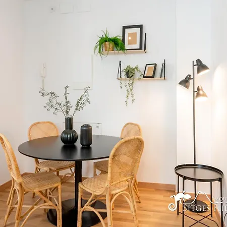 Apartment Chic In Heart Of Vilanova With Ac Vilanova i la Geltru
