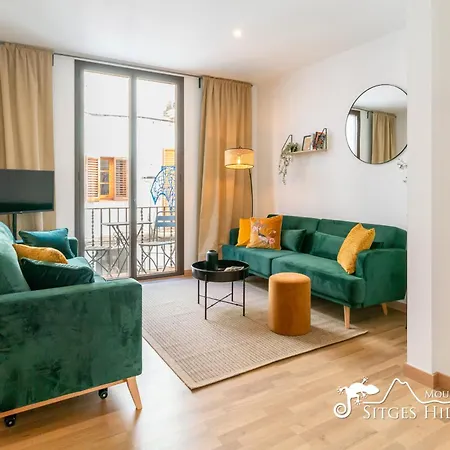 Apartment Chic In Heart Of Vilanova With Ac Vilanova i la Geltru